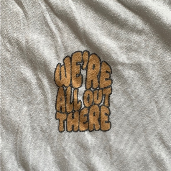 White tee - Picture 2 of 3